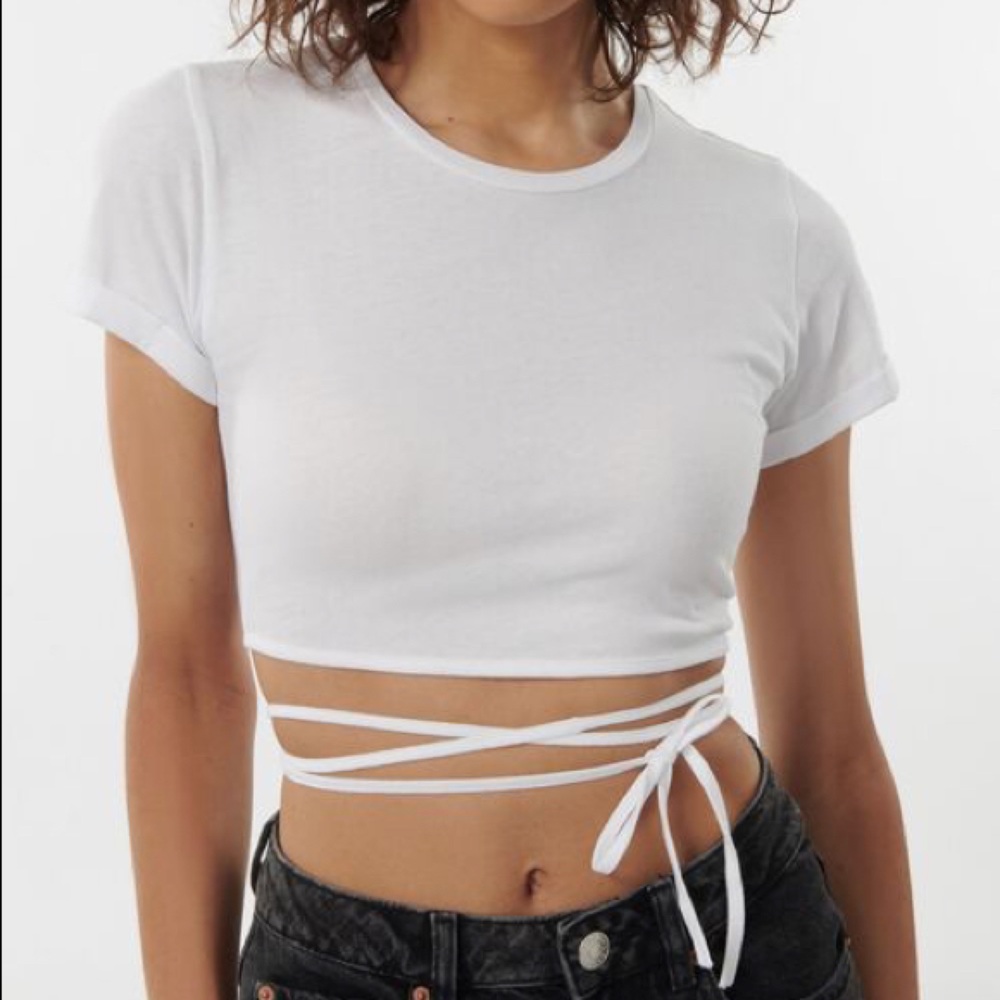 White garage croptop strappy